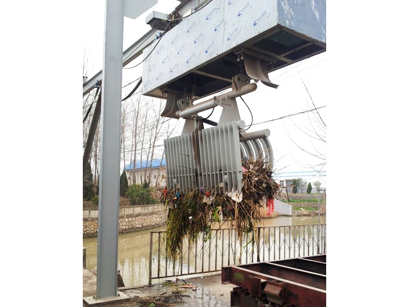 抓斗式清污機